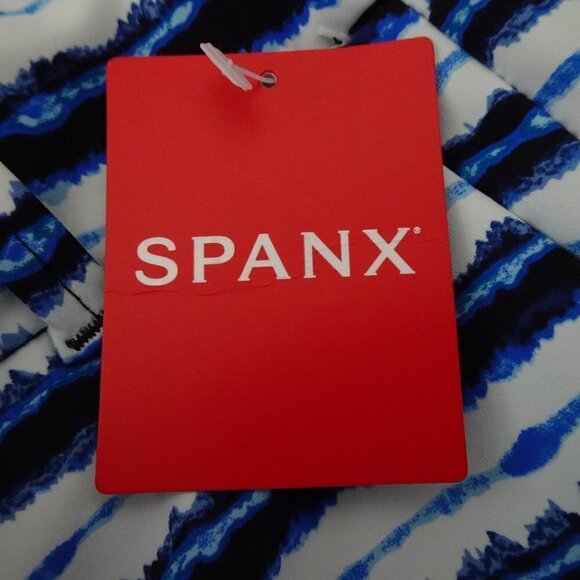 Spanx Sunshine Shorts Women's Size XL Blue White Stripe Pull On Slimming - Picture 7 of 8